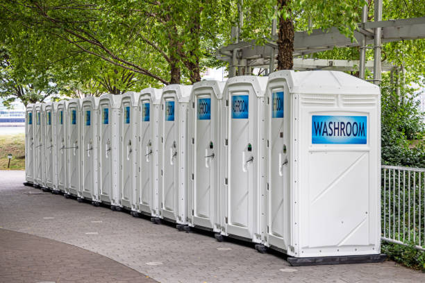 Best Portable restroom solutions  in Sunnyside, WA