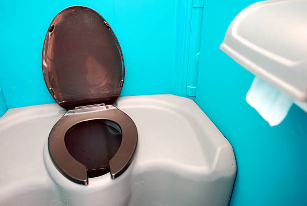 Best Portable bathroom rental  in Sunnyside, WA