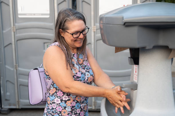 Best Luxury portable toilet rental  in Sunnyside, WA